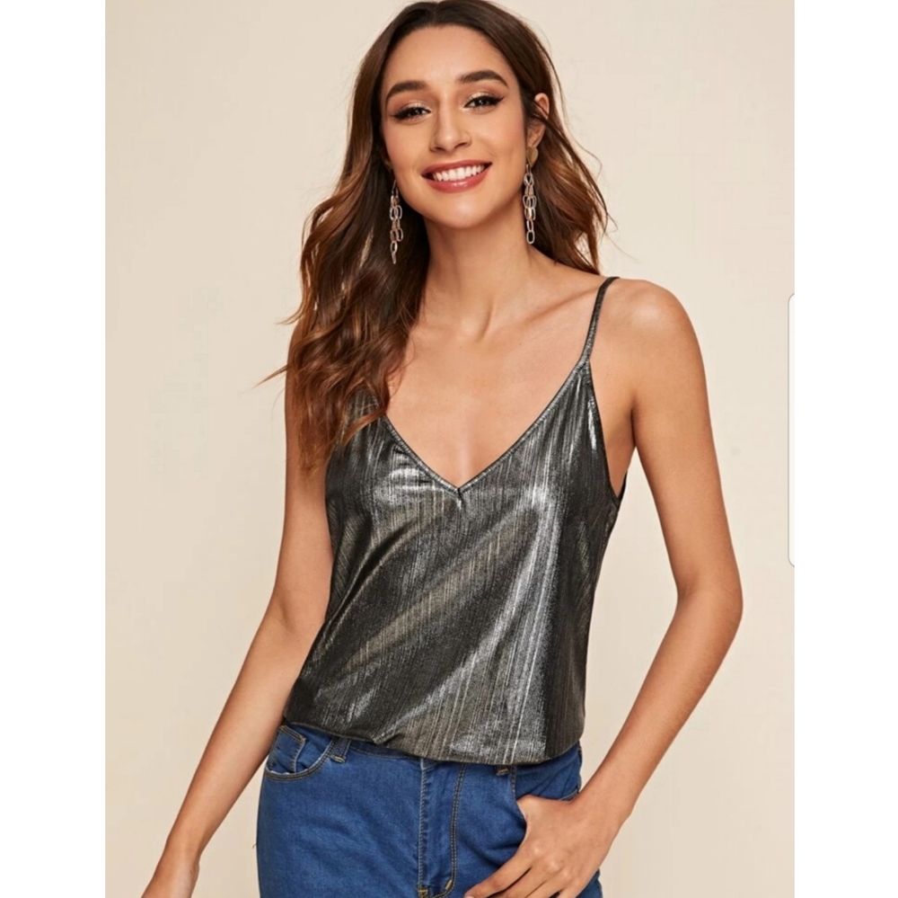 🌻 Low Back Metallic Cami Top